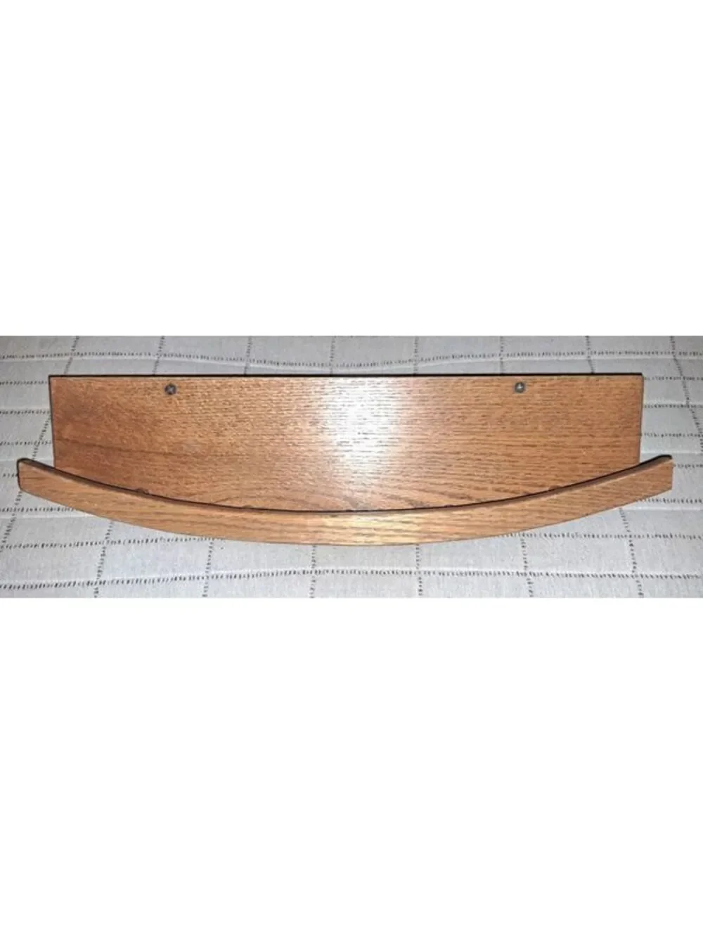 Vintage Solid Oak Curved Wall Mounted Display Shelf w Spindle Gallery 17.5